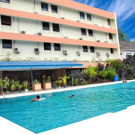 Sahid Kawanua Hotell Manado Eksteriør bilde