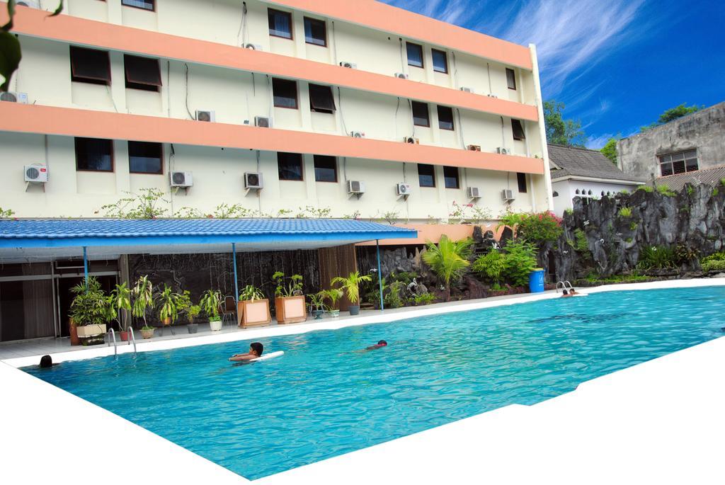 Sahid Kawanua Hotell Manado Eksteriør bilde